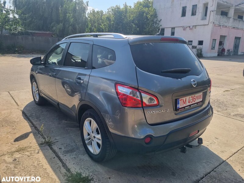 Nissan Qashqai+2