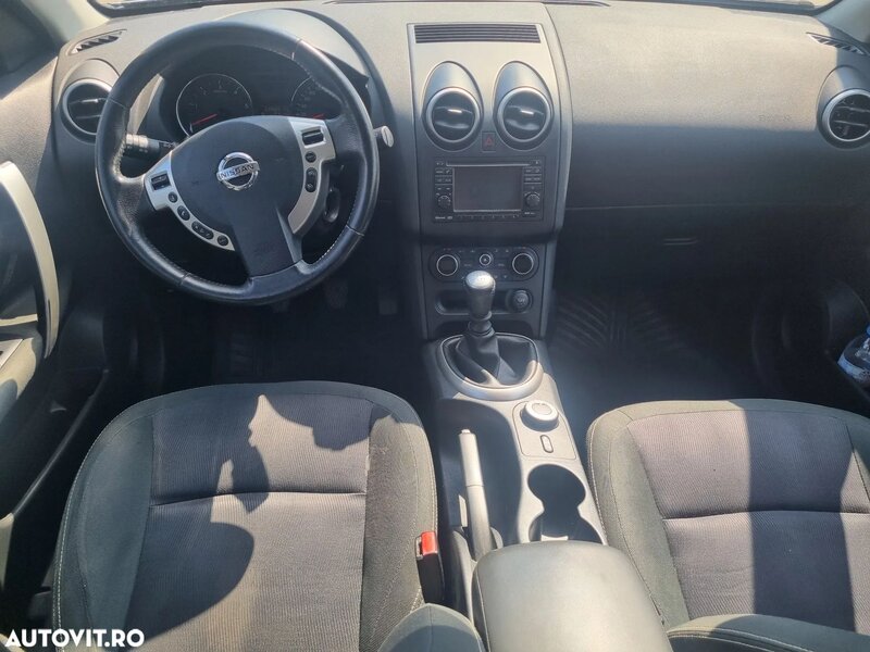 Nissan Qashqai+2